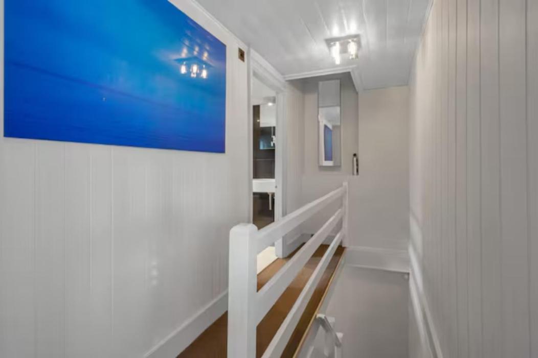 Two Bedroom Private Cottage With Private Parking Just By The Sea Herne Bay Bagian luar foto