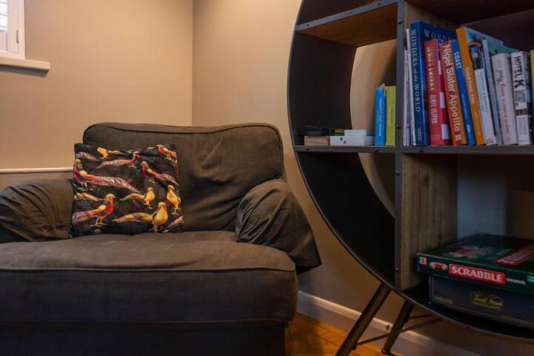Two Bedroom Private Cottage With Private Parking Just By The Sea Herne Bay Bagian luar foto